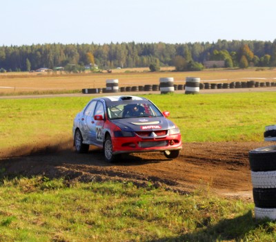 Latvijas rallijkrosa kausa 6. posmā uzvaras Galviņam, Ošam, Svilim un Kapačam