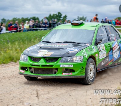 Mārtiņš Svilis pārliecinoši uzvar rallijsprintā ''Gulbis''